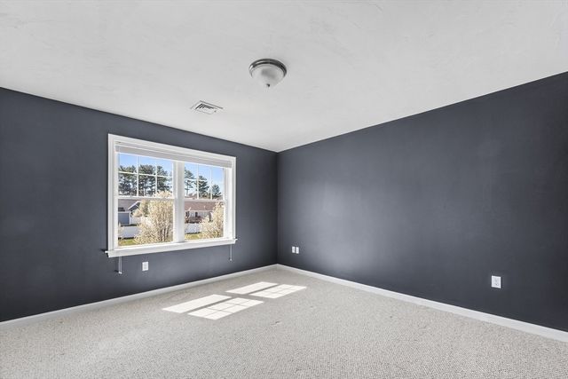 29 Saw Mill Ln, Rockland, MA 02370