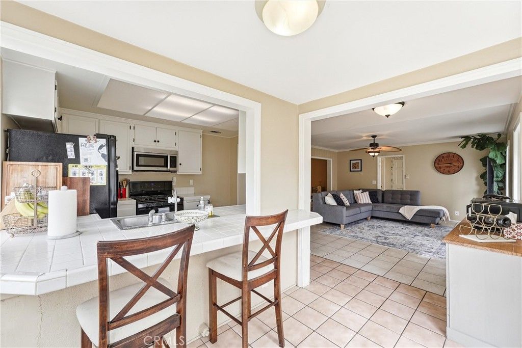 Image 11 of property listing at 17491 Norwood Park Place, Tustin, CA 92780