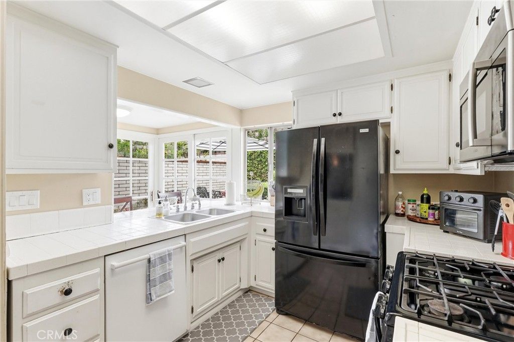 Image 13 of property listing at 17491 Norwood Park Place, Tustin, CA 92780