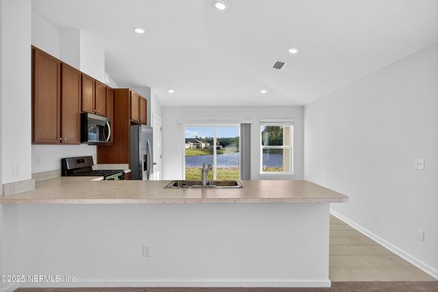 33 SOMERSET Avenue, Palm Coast, FL 32137