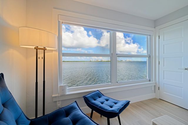 52 Yacht Club Drive 309, North Palm Beach, FL 33408