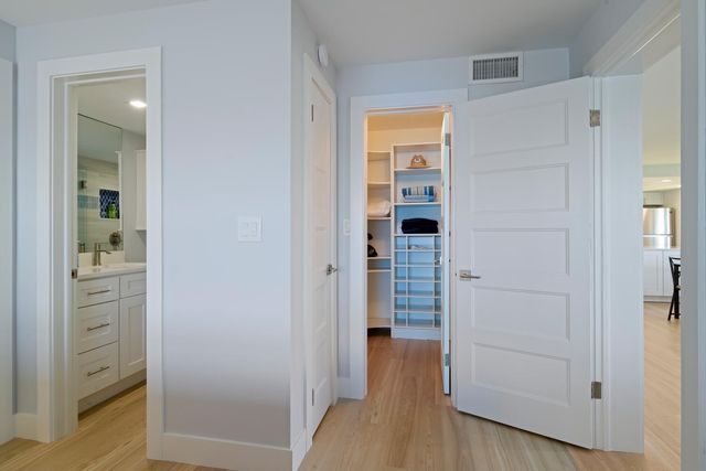 52 Yacht Club Drive 309, North Palm Beach, FL 33408
