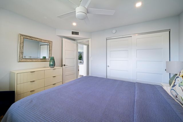 52 Yacht Club Drive 309, North Palm Beach, FL 33408