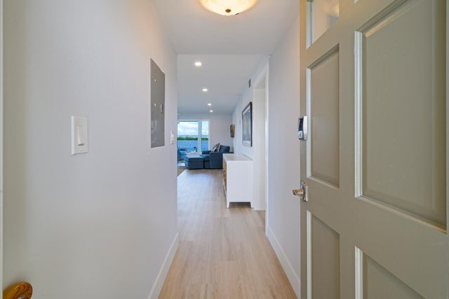 52 Yacht Club Drive 309, North Palm Beach, FL 33408