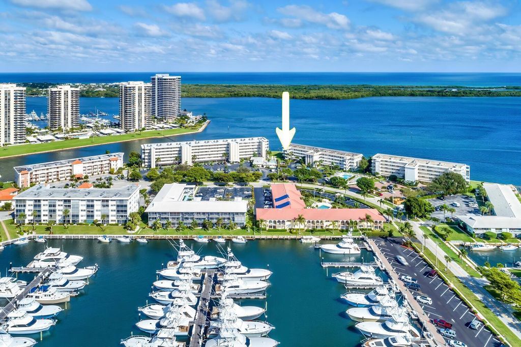 52 Yacht Club Drive 309, North Palm Beach, FL 33408
