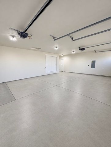 2318 E Towhee Ln, Spokane, WA 99208