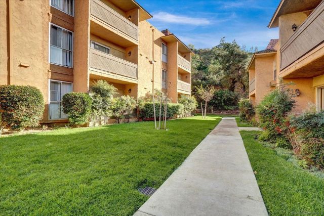6955 Alvarado Rd 61, San Diego, CA 92120