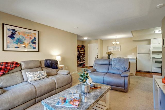 6955 Alvarado Rd 61, San Diego, CA 92120