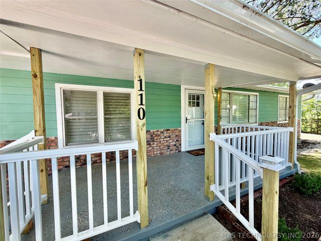 110 SE 5th Street, Checotah, OK 74426