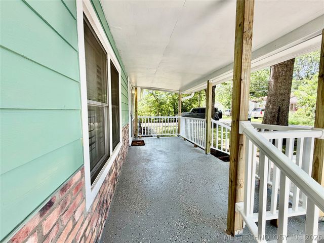 110 SE 5th Street, Checotah, OK 74426