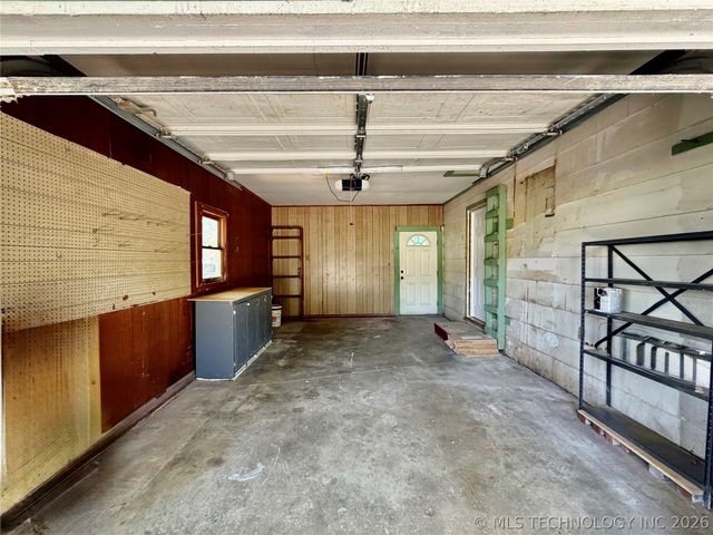110 SE 5th Street, Checotah, OK 74426
