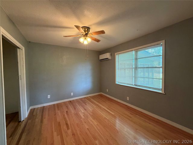 110 SE 5th Street, Checotah, OK 74426