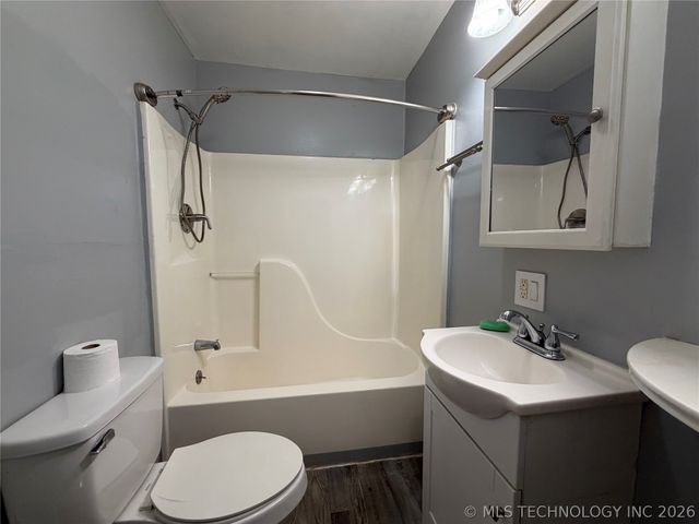 110 SE 5th Street, Checotah, OK 74426