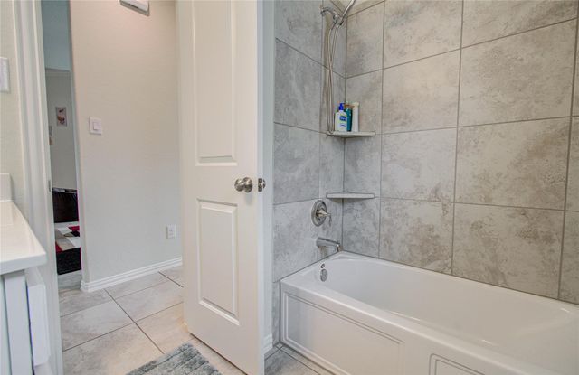 9014 Emerald Cane Drive, Missouri City, TX 77459