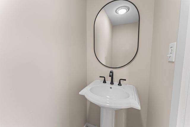 9510 Knolltop Road, Union, IL 60180