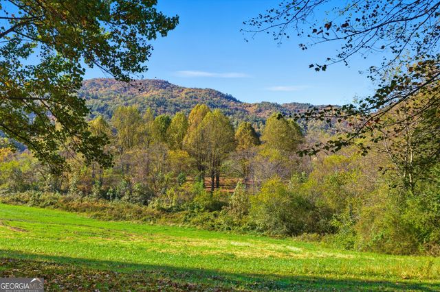 230 Majors Lane, Rabun Gap, GA 30568