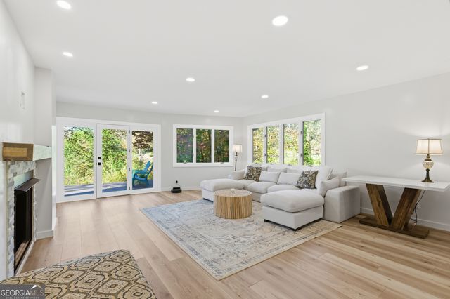 230 Majors Lane, Rabun Gap, GA 30568