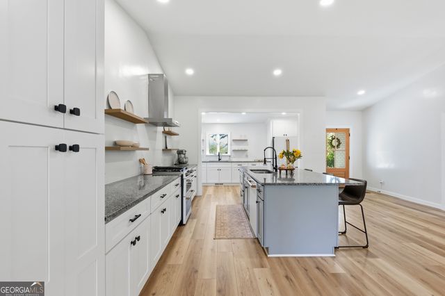 230 Majors Lane, Rabun Gap, GA 30568