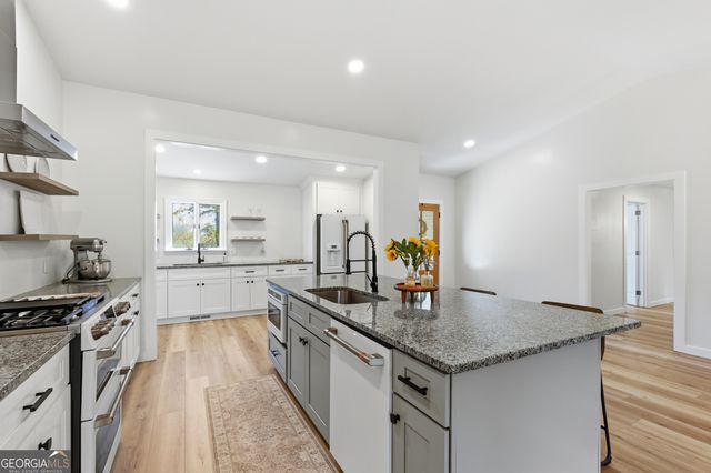 230 Majors Lane, Rabun Gap, GA 30568