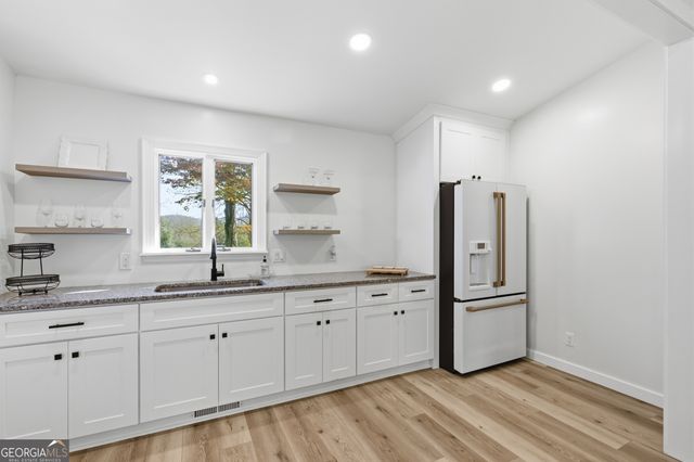 230 Majors Lane, Rabun Gap, GA 30568