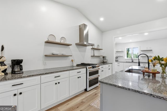 230 Majors Lane, Rabun Gap, GA 30568