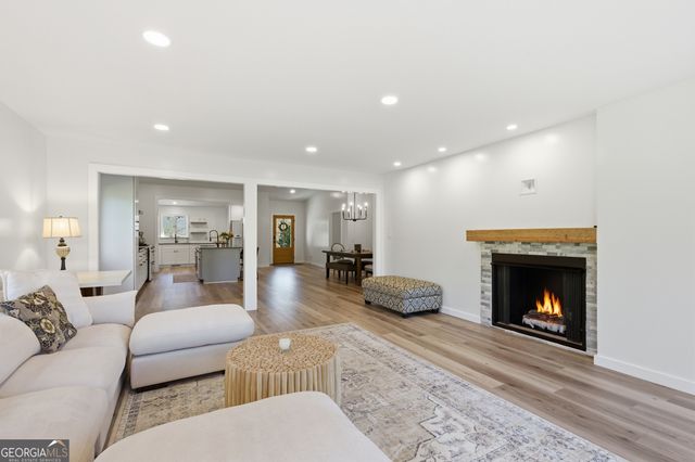 230 Majors Lane, Rabun Gap, GA 30568