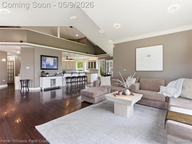 3450 S Ortonville Road, Clarkston, MI 48348
