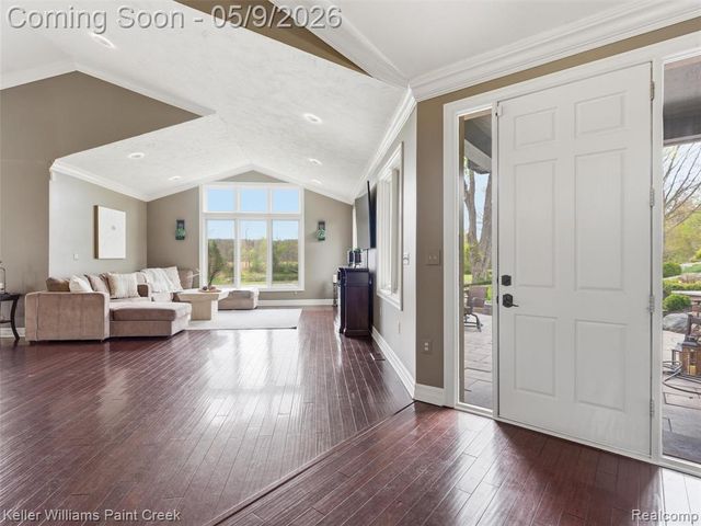 3450 S Ortonville Road, Clarkston, MI 48348