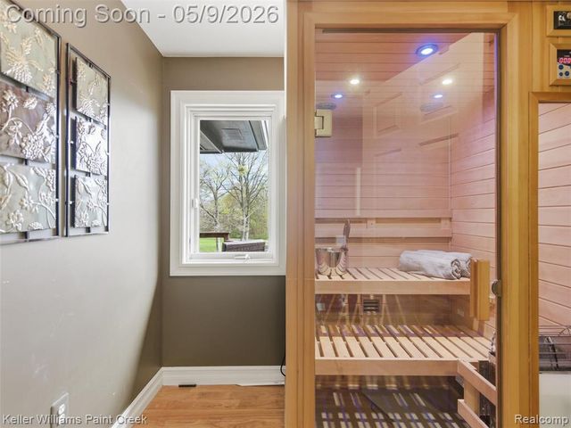 3450 S Ortonville Road, Clarkston, MI 48348