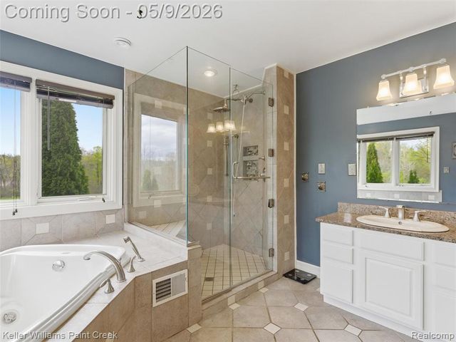 3450 S Ortonville Road, Clarkston, MI 48348