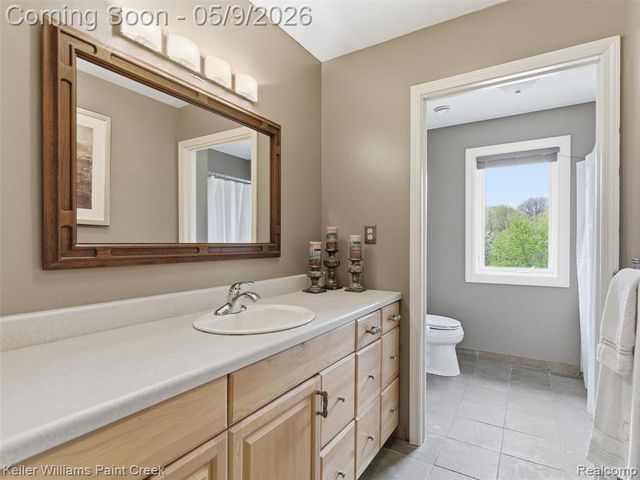 3450 S Ortonville Road, Clarkston, MI 48348