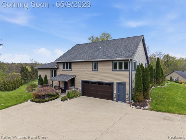 3450 S Ortonville Road, Clarkston, MI 48348