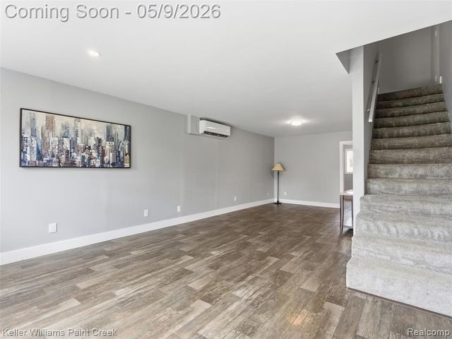 3450 S Ortonville Road, Clarkston, MI 48348