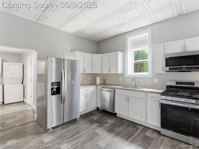 3450 S Ortonville Road, Clarkston, MI 48348