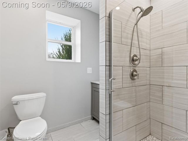 3450 S Ortonville Road, Clarkston, MI 48348