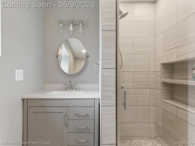 3450 S Ortonville Road, Clarkston, MI 48348