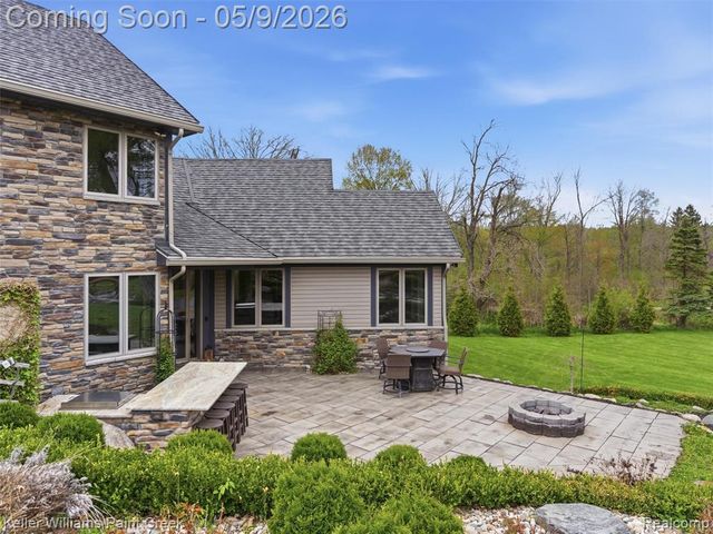 3450 S Ortonville Road, Clarkston, MI 48348