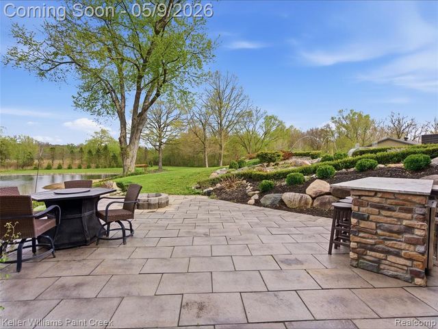 3450 S Ortonville Road, Clarkston, MI 48348