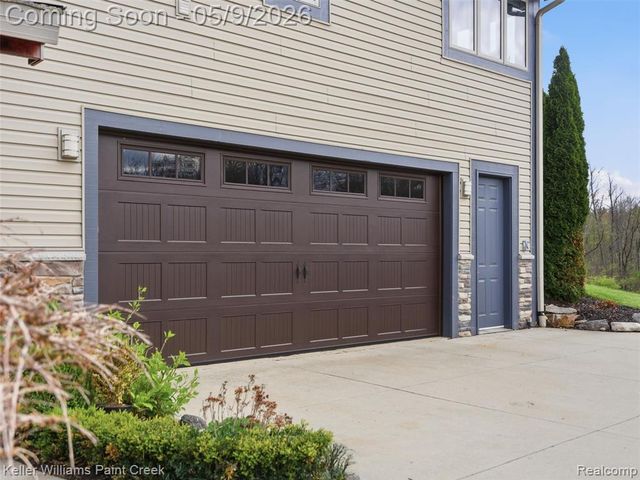 3450 S Ortonville Road, Clarkston, MI 48348