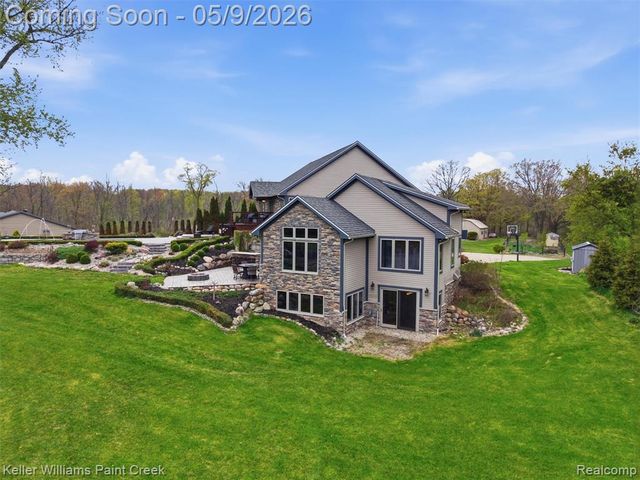 3450 S Ortonville Road, Clarkston, MI 48348