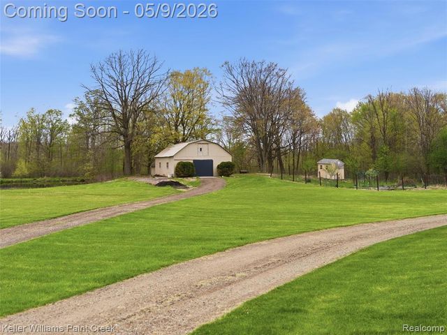 3450 S Ortonville Road, Clarkston, MI 48348