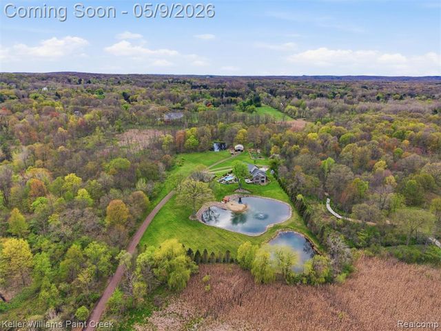 3450 S Ortonville Road, Clarkston, MI 48348