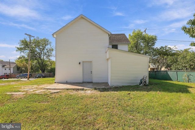 111 N HIGH ST, Martinsburg, WV 25404