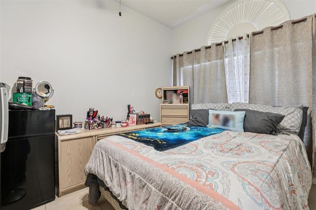 3521 MOLONA DRIVE, Orlando, FL 32837