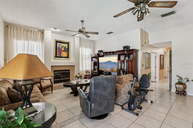 3521 MOLONA DRIVE, Orlando, FL 32837