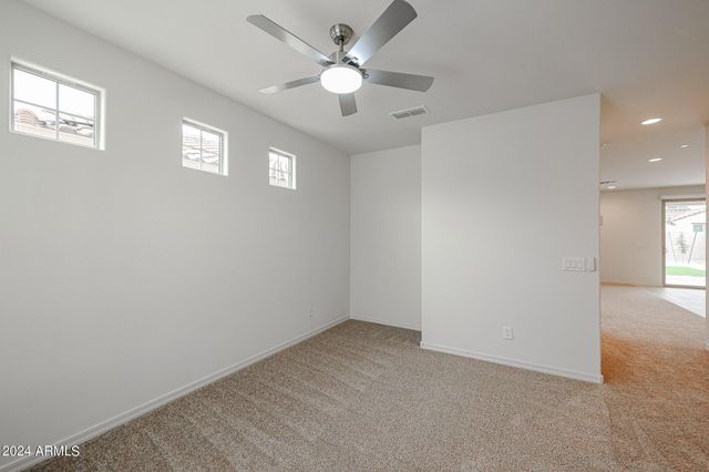 9037 W Luke Avenue, Glendale, AZ 85305