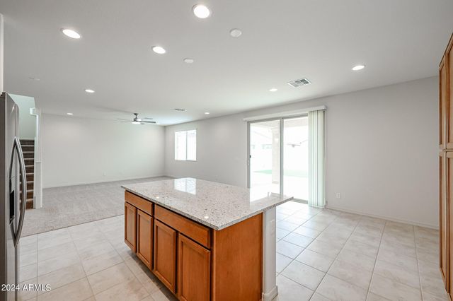 9037 W Luke Avenue, Glendale, AZ 85305