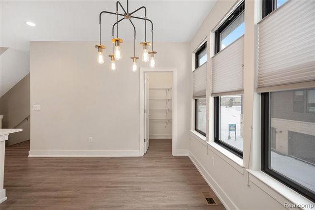 1049 Hampton Circle 44, Detroit, MI 48207