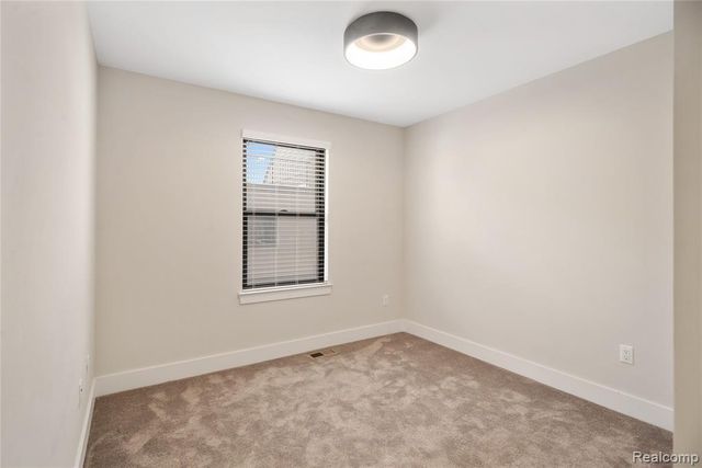 1049 Hampton Circle 44, Detroit, MI 48207