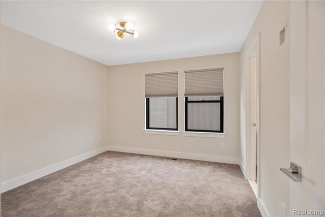 1049 Hampton Circle 44, Detroit, MI 48207